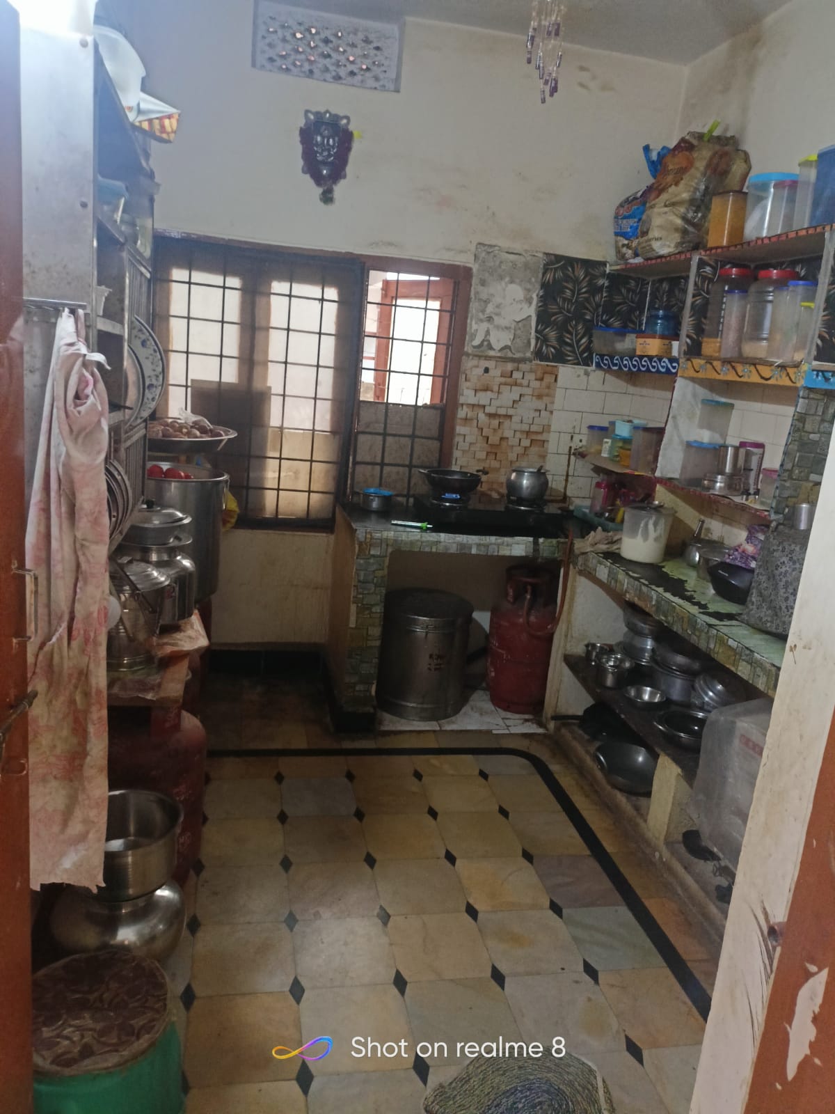 2 BHK  Flat For sale in W